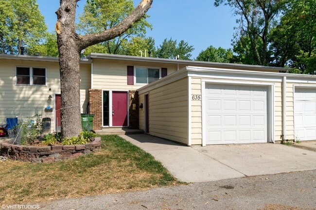 property at 635 Meadow Pl