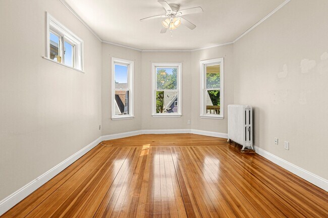 17 Farquhar St, Unit 3 in Boston, MA - Building Photo - Building Photo