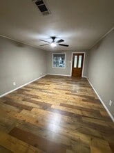 3100 Boyd Ave in Groves, TX - Building Photo - Building Photo