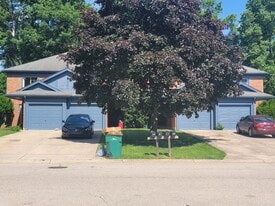 4335 Frontenac Dr in Dayton, OH - Building Photo