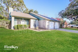 547 Shealy St in Webster, TX - Building Photo