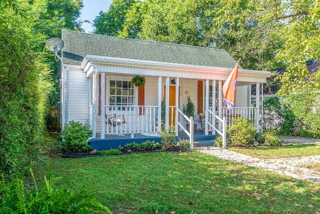 property at 112 Dupont Ave