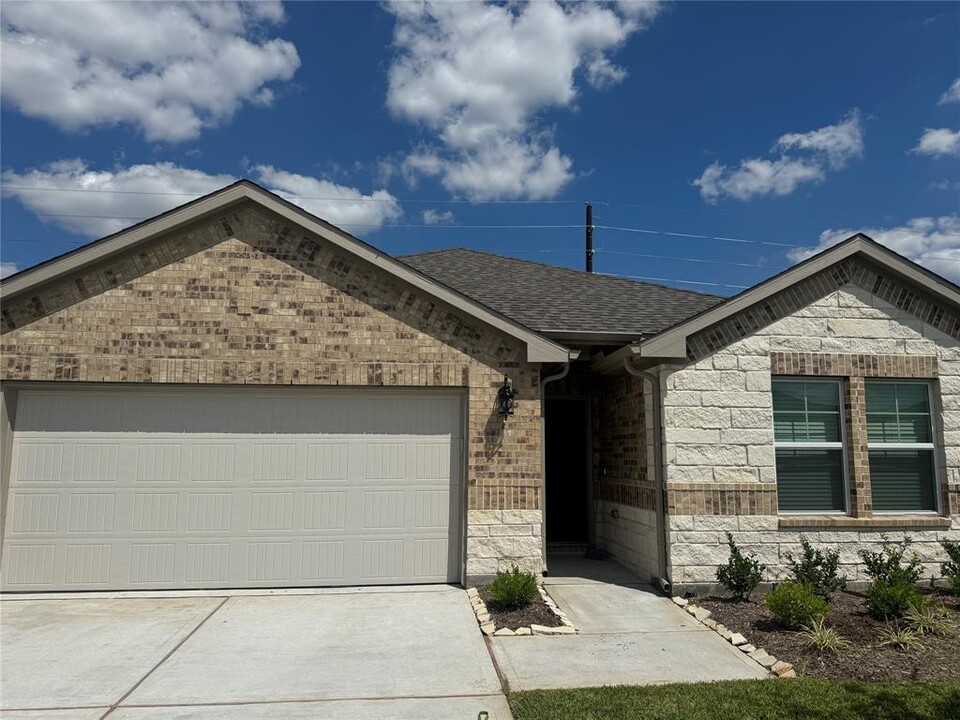 6315 Buffalo Bnd Ln in Richmond, TX - Foto de edificio