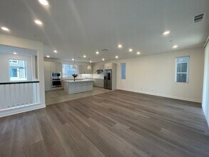 11812 Ella Wy in San Diego, CA - Building Photo - Building Photo
