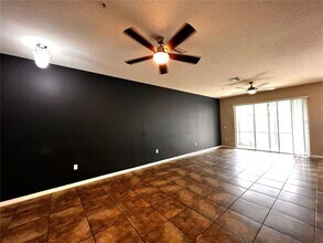 8613 Andalucia Field Dr in Tampa, FL - Building Photo - Building Photo
