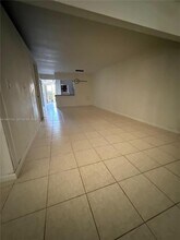 1710 NE 191st St in Miami, FL - Building Photo - Building Photo