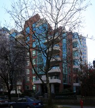 The Regent in Vancouver, BC - Building Photo - Building Photo