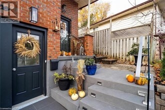 218 Ingleside Pl in Kitchener, ON - Building Photo - Building Photo