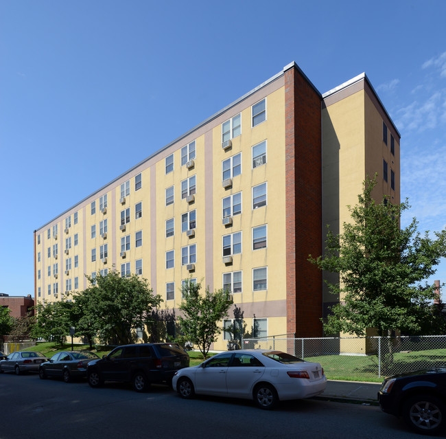 Northern Plaza Apartments in Pawtucket, RI - Building Photo - Building Photo