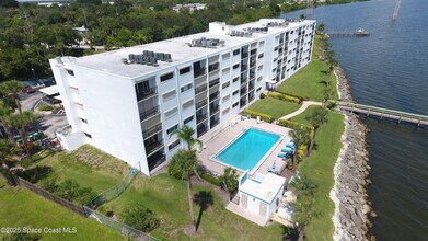3901 Dixie Hwy NE in Palm Bay, FL - Building Photo - Building Photo