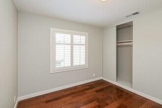 818 Newman Dr in South San Francisco, CA - Building Photo - Building Photo