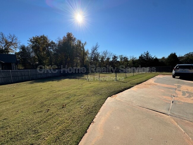5709 Asheville Wy in Choctaw, OK - Building Photo - Building Photo