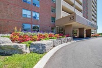 Windjammer Apartments I & II in Ajax, ON - Building Photo - Building Photo