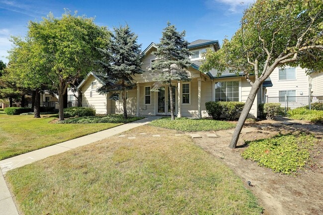 1400 El Camino Real in South San Francisco, CA - Building Photo - Building Photo