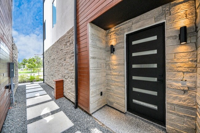 property at 504 Sampson St