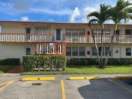 92 Kent F in West Palm Beach, FL - Building Photo