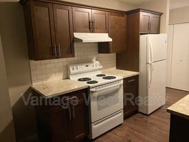 235 Husch Rd in Kelowna, BC - Building Photo