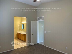 1750 W Union Hills Dr in Phoenix, AZ - Building Photo - Building Photo