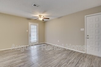 2573 1/2 Tobacco Rd in Hephzibah, GA - Building Photo - Building Photo