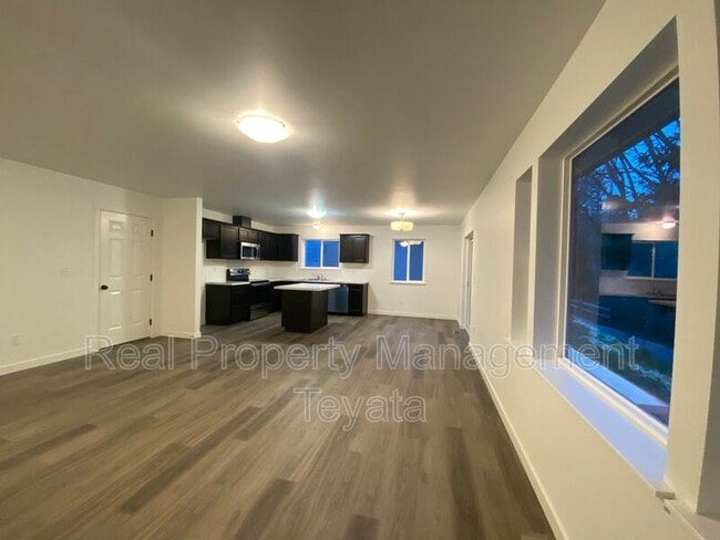 property at 6270 Fernridge Dr