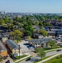 3633 N MacGregor Way photo'