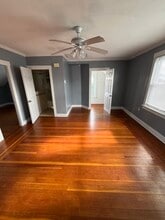 38 Melville St, Unit 3 in Fall River, MA - Building Photo - Building Photo
