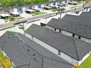 2900 S Links Dr in Edinburg, TX - Building Photo - Building Photo
