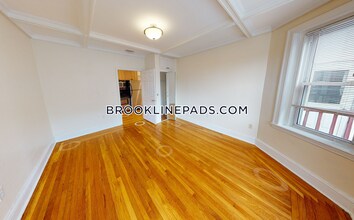 73 Thatcher St in Brookline, MA - Building Photo - Building Photo