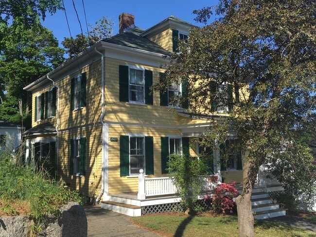 property at 1 Sagamore St