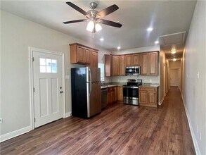 235 Oak Ave in Harahan, LA - Building Photo - Building Photo