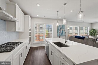 106 St Ives Pl in Oxon Hill, MD - Building Photo - Building Photo