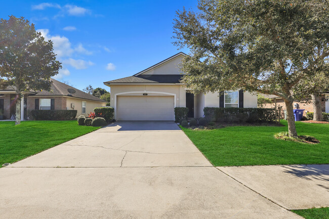 655 E Red House Branch Rd in St. Augustine, FL - Building Photo - Building Photo