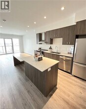 15 Glebe St in Cambridge, ON - Building Photo - Building Photo