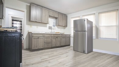 43 Nazing St in Boston, MA - Building Photo - Building Photo