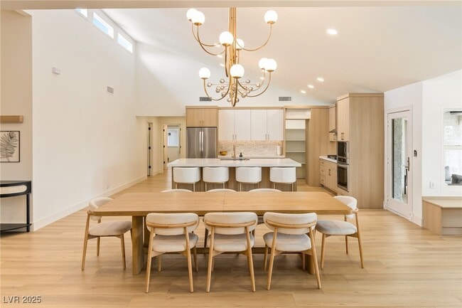 property at 4045 W Mardon Ave