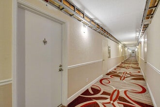531 N Ocean Blvd in Pompano Beach, FL - Building Photo - Building Photo