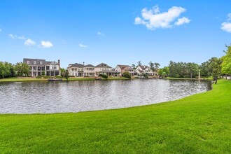 35 E Breezy Way in The Woodlands, TX - Building Photo - Building Photo