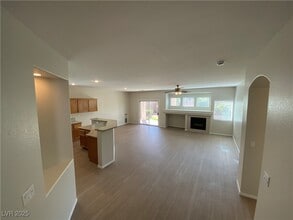 2754 Grande Valley Dr in Las Vegas, NV - Building Photo - Building Photo