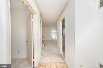 224 Crescent Dr in Hershey, PA - Building Photo - Building Photo