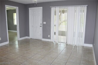 334 Cape Coral Pkwy W in Cape Coral, FL - Building Photo - Building Photo