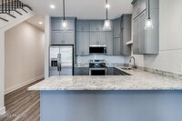 711 E Main St photo'