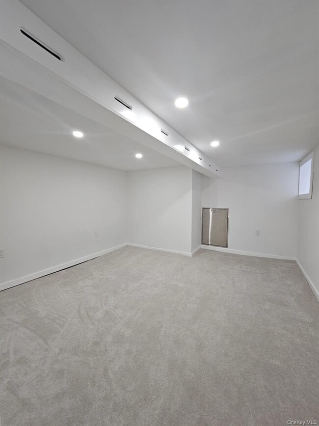 964 E 42nd St in Brooklyn, NY - Building Photo - Building Photo