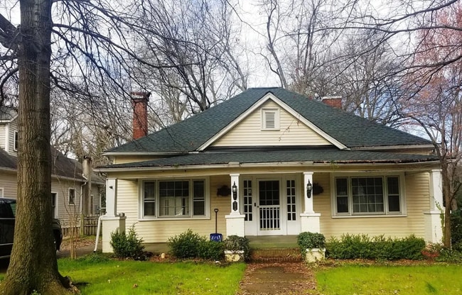 property at 1413 Thomas Ave