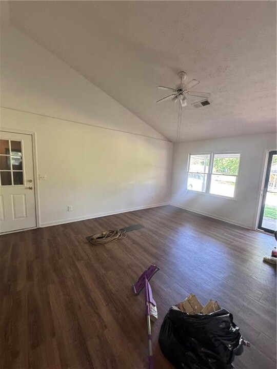 2312 Gravel Springs Rd in Buford, GA - Building Photo