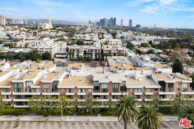 1880 Veteran Ave in Los Angeles, CA - Building Photo - Building Photo