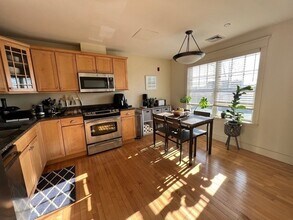 868 Highland Ave in Needham, MA - Building Photo - Building Photo