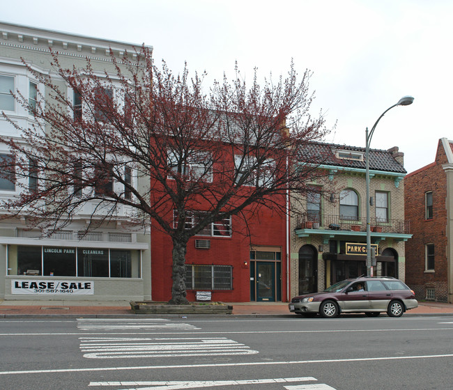 104 13th St SE in Washington, DC - Building Photo - Building Photo