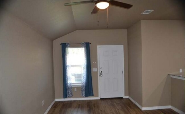 1204 N 18th St in Killeen, TX - Building Photo - Building Photo