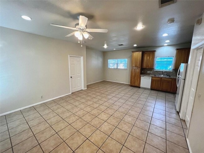 5403 Evans Ave in Austin, TX - Building Photo - Building Photo
