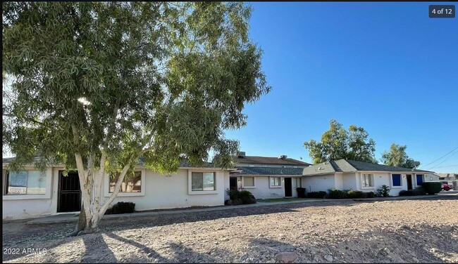 444 W Ivyglen St, Unit 4 in Mesa, AZ - Building Photo - Building Photo